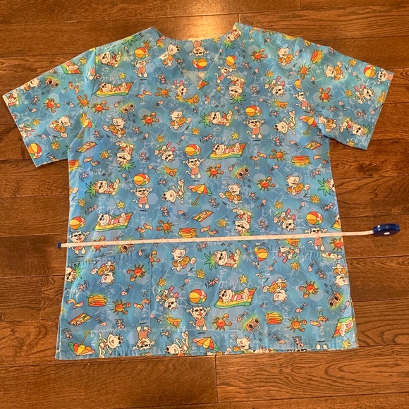 Scrub top - Picture 1 of 3